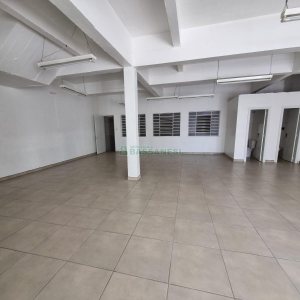 Loja com 120m², no bairro Exposição em Caxias do Sul para Alugar