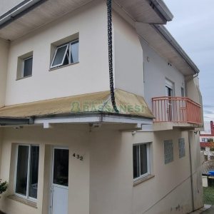 Casa com 428m², 5 dormitórios, 3 vagas, no bairro Petrópolis em Caxias do Sul para Comprar