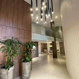 Apartamento com 83m², 2 dormitórios, 2 vagas, no bairro Vinhedos em Caxias do Sul para Comprar