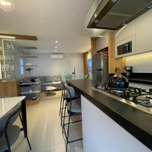Apartamento com 83m², 2 dormitórios, 2 vagas, no bairro Vinhedos em Caxias do Sul para Comprar