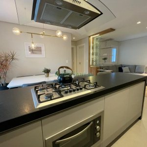 Apartamento com 83m², 2 dormitórios, 2 vagas, no bairro Vinhedos em Caxias do Sul para Comprar