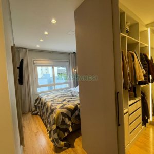 Apartamento com 83m², 2 dormitórios, 2 vagas, no bairro Vinhedos em Caxias do Sul para Comprar