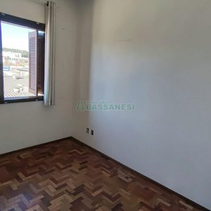 Apartamento com 84m², 2 dormitórios, 1 vaga, no bairro De Lazzer em Caxias do Sul para Comprar
