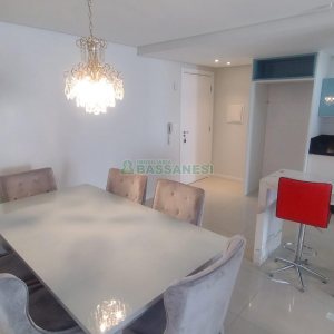 Apartamento com 82m², 2 dormitórios, 2 vagas, no bairro Villagio Iguatemi em Caxias do Sul para Comprar