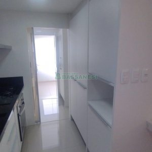 Apartamento com 82m², 2 dormitórios, 2 vagas, no bairro Villagio Iguatemi em Caxias do Sul para Comprar