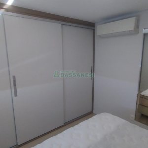Apartamento com 82m², 2 dormitórios, 2 vagas, no bairro Villagio Iguatemi em Caxias do Sul para Comprar
