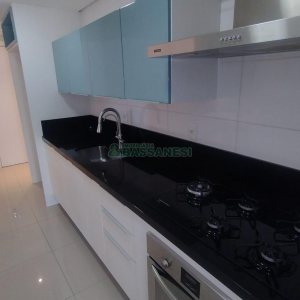 Apartamento com 82m², 2 dormitórios, 2 vagas, no bairro Villagio Iguatemi em Caxias do Sul para Comprar
