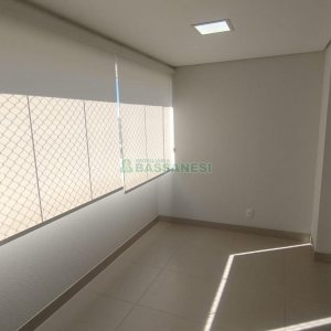 Apartamento com 82m², 2 dormitórios, 2 vagas, no bairro Villagio Iguatemi em Caxias do Sul para Comprar