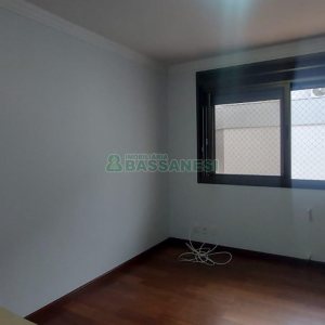 Apartamento com 273m², 2 dormitórios, 2 vagas, no bairro Pio X em Caxias do Sul para Alugar ou Comprar
