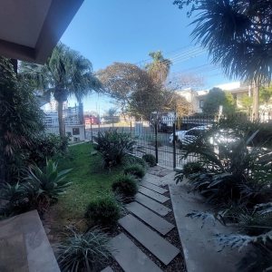 Casa Comercial com 270m², 3 dormitórios, 3 vagas, no bairro Santa Catarina em Caxias do Sul para Alugar