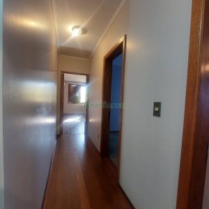 Casa Comercial com 270m², 3 dormitórios, 3 vagas, no bairro Santa Catarina em Caxias do Sul para Alugar