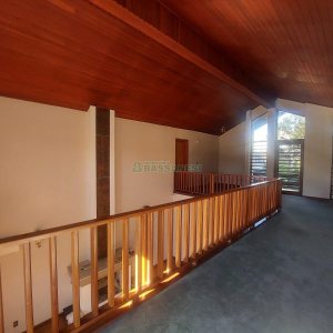 Casa Comercial com 270m², 3 dormitórios, 3 vagas, no bairro Santa Catarina em Caxias do Sul para Alugar
