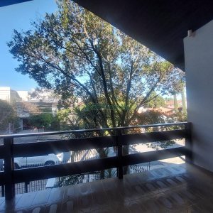Casa Comercial com 270m², 3 dormitórios, 3 vagas, no bairro Santa Catarina em Caxias do Sul para Alugar
