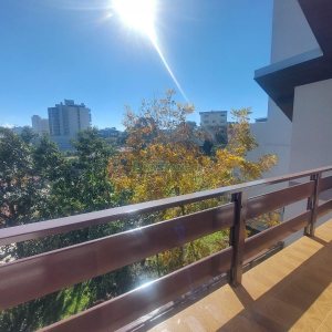 Casa Comercial com 270m², 3 dormitórios, 3 vagas, no bairro Santa Catarina em Caxias do Sul para Alugar