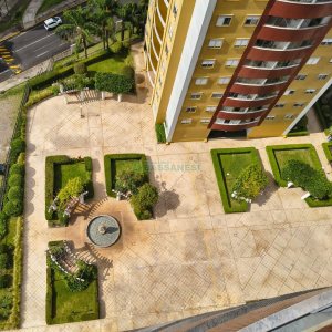 Apartamento com 94m², 3 dormitórios, 2 vagas, no bairro Rio Branco em Caxias do Sul para Comprar