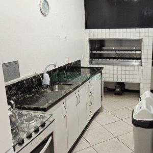 Apartamento com 94m², 3 dormitórios, 2 vagas, no bairro Rio Branco em Caxias do Sul para Comprar