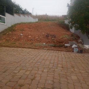 Terreno com 360m², no bairro Monte Bérico em Caxias do Sul para Comprar