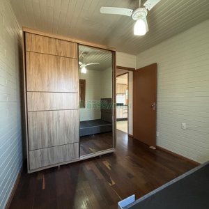 Casa com 82m², 2 dormitórios, 2 vagas, no bairro Rio Branco em Caxias do Sul para Alugar