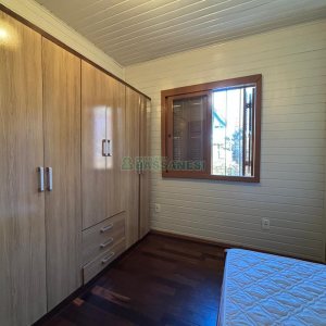 Casa com 82m², 2 dormitórios, 2 vagas, no bairro Rio Branco em Caxias do Sul para Alugar