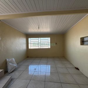 Casa com 82m², 2 dormitórios, 2 vagas, no bairro Rio Branco em Caxias do Sul para Alugar