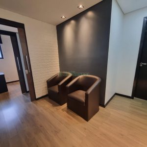 Sala Mobiliada com 47m², no bairro Centro em Caxias do Sul para Alugar