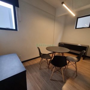 Sala Mobiliada com 47m², no bairro Centro em Caxias do Sul para Alugar