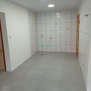 Apartamento com 48m², 2 dormitórios, 1 vaga, no bairro Desvio Rizzo em Caxias do Sul para Comprar