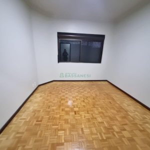 Apartamento com 100m², 3 dormitórios, 2 vagas, no bairro Panazzolo em Caxias do Sul para Alugar