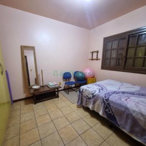Casa com 366m², 5 dormitórios, 3 vagas, no bairro Desvio Rizzo em Caxias do Sul para Alugar