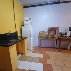 Casa com 366m², 5 dormitórios, 3 vagas, no bairro Desvio Rizzo em Caxias do Sul para Alugar