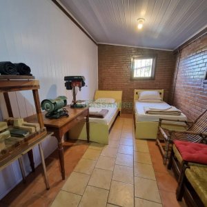 Casa com 366m², 5 dormitórios, 3 vagas, no bairro Desvio Rizzo em Caxias do Sul para Alugar