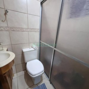 Casa com 366m², 5 dormitórios, 3 vagas, no bairro Desvio Rizzo em Caxias do Sul para Alugar