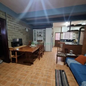 Casa com 366m², 5 dormitórios, 3 vagas, no bairro Desvio Rizzo em Caxias do Sul para Alugar