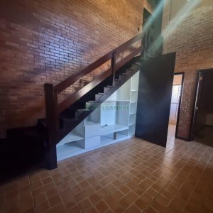 Casa com 366m², 5 dormitórios, 3 vagas, no bairro Desvio Rizzo em Caxias do Sul para Alugar