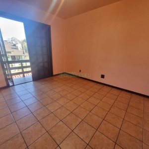 Casa com 366m², 5 dormitórios, 3 vagas, no bairro Desvio Rizzo em Caxias do Sul para Alugar