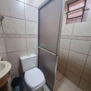 Casa com 366m², 5 dormitórios, 3 vagas, no bairro Desvio Rizzo em Caxias do Sul para Alugar