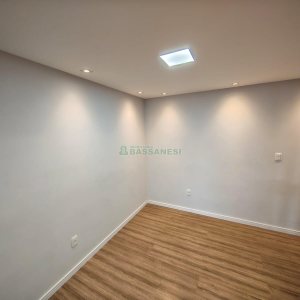 Apartamento com 72m², 2 dormitórios, 1 vaga, no bairro Vila Verde em Caxias do Sul para Comprar
