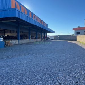 Pavilhão com 1622m², no bairro Santa Fé em Caxias do Sul para Alugar