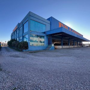 Pavilhão com 1622m², no bairro Santa Fé em Caxias do Sul para Alugar