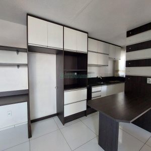 Apartamento com 60m², 2 dormitórios, 1 vaga, no bairro Desvio Rizzo em Caxias do Sul para Alugar