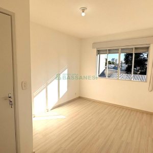 Apartamento com 68m², 2 dormitórios, 1 vaga, no bairro Cruzeiro em Caxias do Sul para Comprar