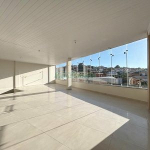 Loja com 260m², no bairro Fatima em Caxias do Sul para Alugar