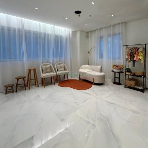 Sala com 34m², no bairro Centro em Caxias do Sul para Comprar