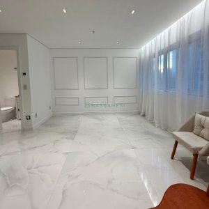 Sala com 34m², no bairro Centro em Caxias do Sul para Comprar