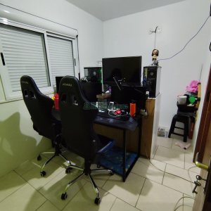 Sobrado com 99m², 2 dormitórios, 2 vagas, no bairro Ana Rech em Caxias do Sul para Comprar