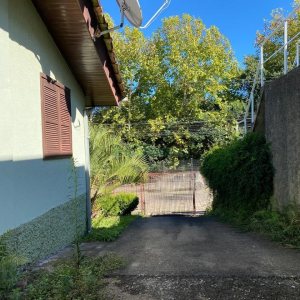 Casa Mobiliada com 90m², 3 dormitórios, 3 vagas, no bairro Desvio Rizzo em Caxias do Sul para Alugar