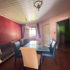 Casa Mobiliada com 90m², 3 dormitórios, 3 vagas, no bairro Desvio Rizzo em Caxias do Sul para Alugar