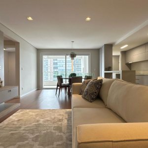 Apartamento com 125m², 3 dormitórios, 2 vagas, no bairro Madureira em Caxias do Sul para Comprar