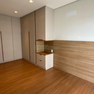 Apartamento com 125m², 3 dormitórios, 2 vagas, no bairro Madureira em Caxias do Sul para Comprar