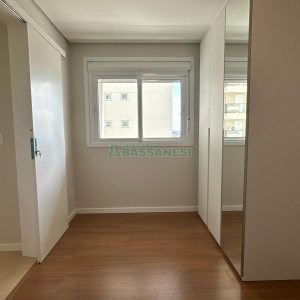 Apartamento com 125m², 3 dormitórios, 2 vagas, no bairro Madureira em Caxias do Sul para Comprar